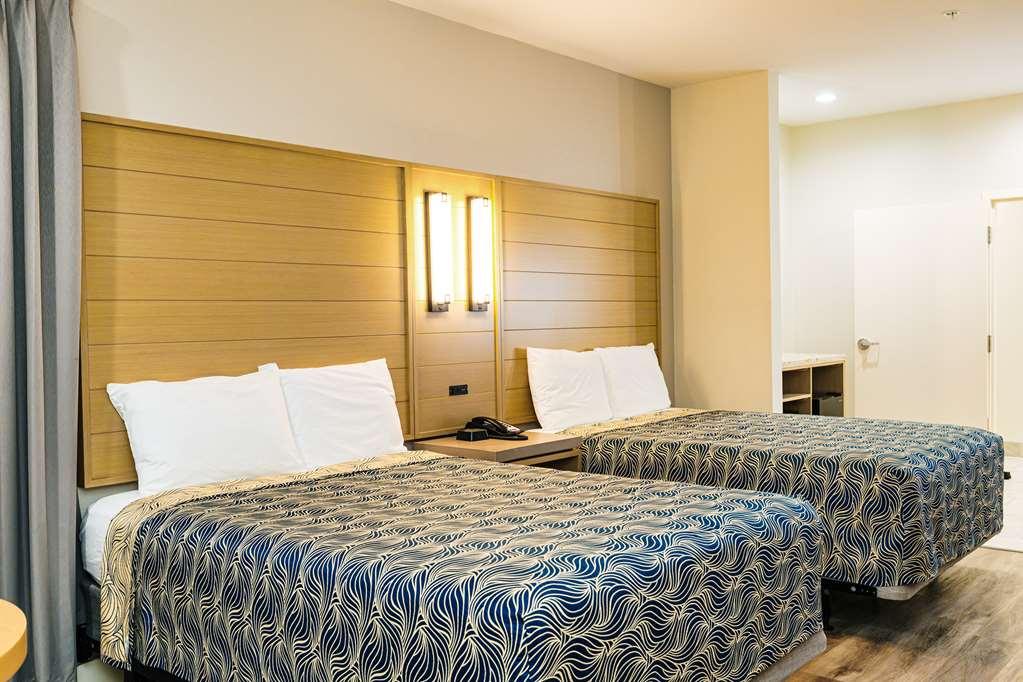 Palace Inn Blue-Iah East Humble Room photo